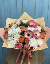 Букет цветов из:  Розы, Герберы и Хризантемы в Кулотино