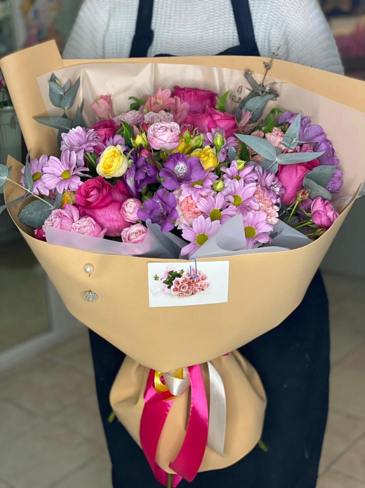 Букет цветов из: Хризантемы, Гвоздики и Альстромерии в Кулотино