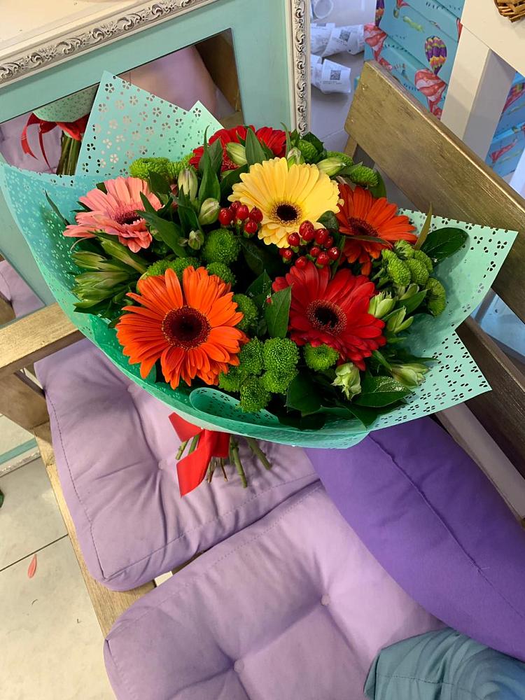 Букет цветов из: Герберы, Хризантемы и Альстромерии в Кулотино