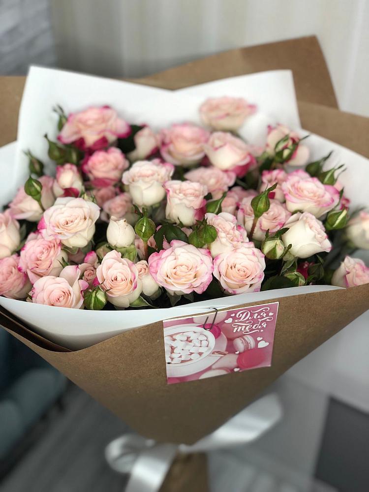 Букет цветов из: Розы в Кулотино