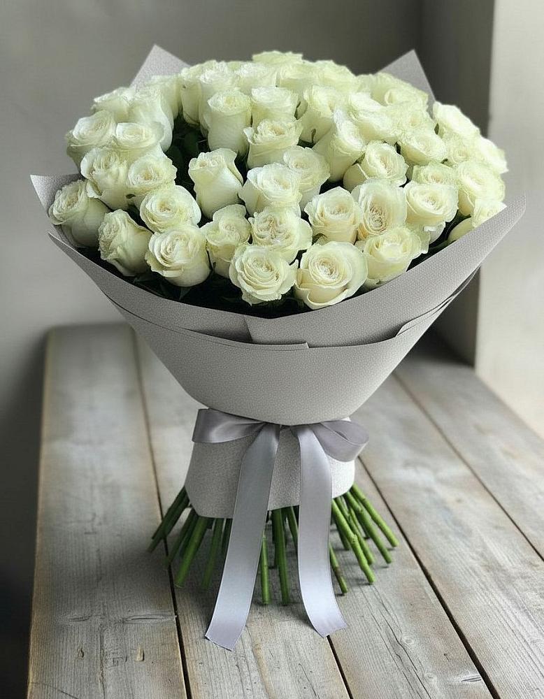 Букет 35 Белых роз в Кулотино