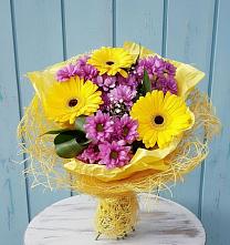 Букет цветов из:  Хризантемы и Герберы в Кулотино