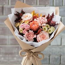 Букет цветов из:  Гвоздики, Хризантемы и Розы в Кулотино
