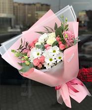Букет цветов из:  Розы, Лизиантусы и Хризантемы в Кулотино