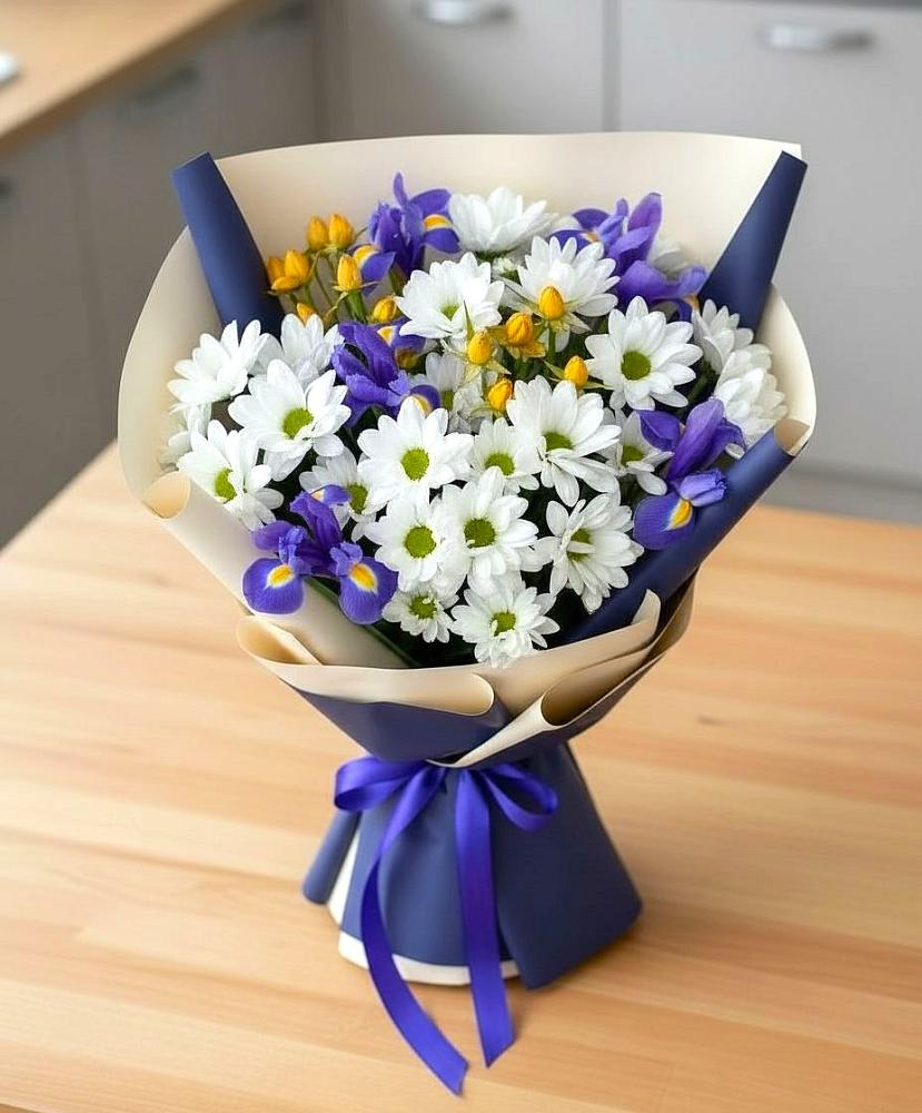 Букет цветов из: Розы, Ирисы и Хризантемы в Кулотино