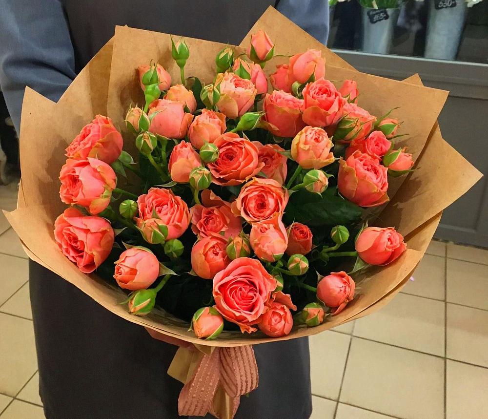 Букет Розовый десерт в Кулотино Букет цветов из: Розы в Кулотино