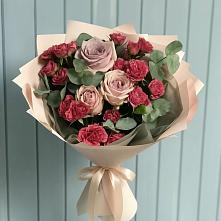 Букет цветов из:  Гвоздики и Розы в Кулотино