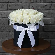 Цветочная композиция из Розы в шляпной коробке #REPLACE_PRED# Кулотино